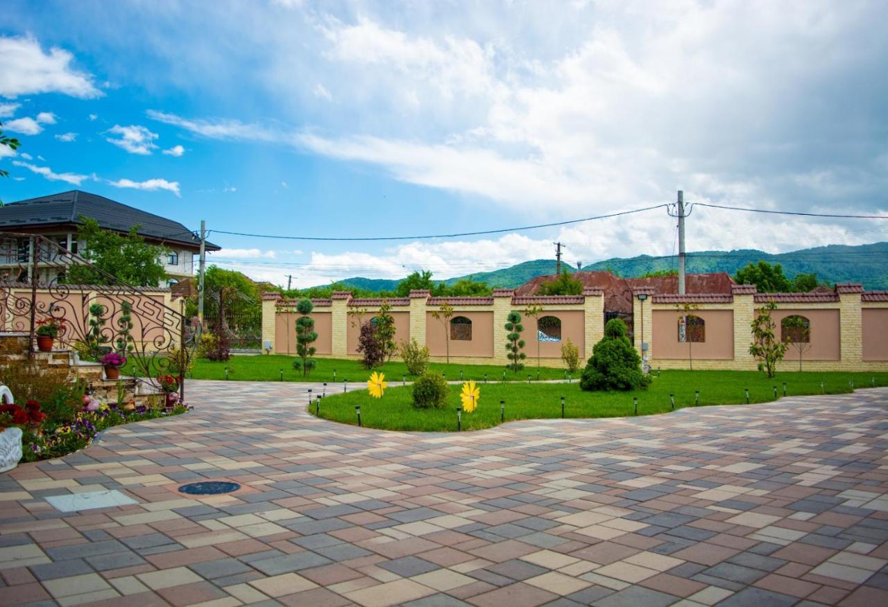 Casa Erk Acomodação com café da manhã Călimăneşti Exterior foto