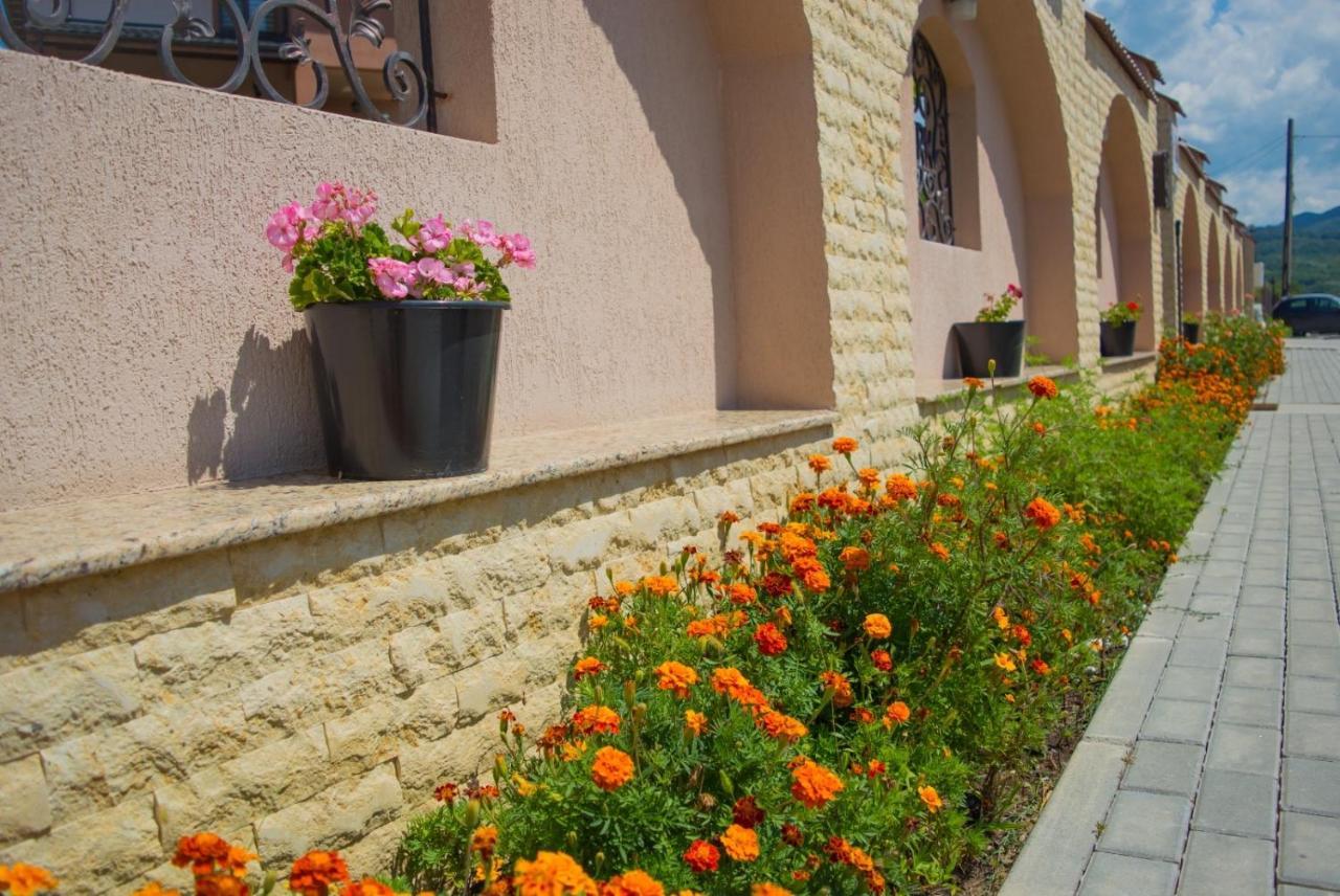 Casa Erk Acomodação com café da manhã Călimăneşti Exterior foto