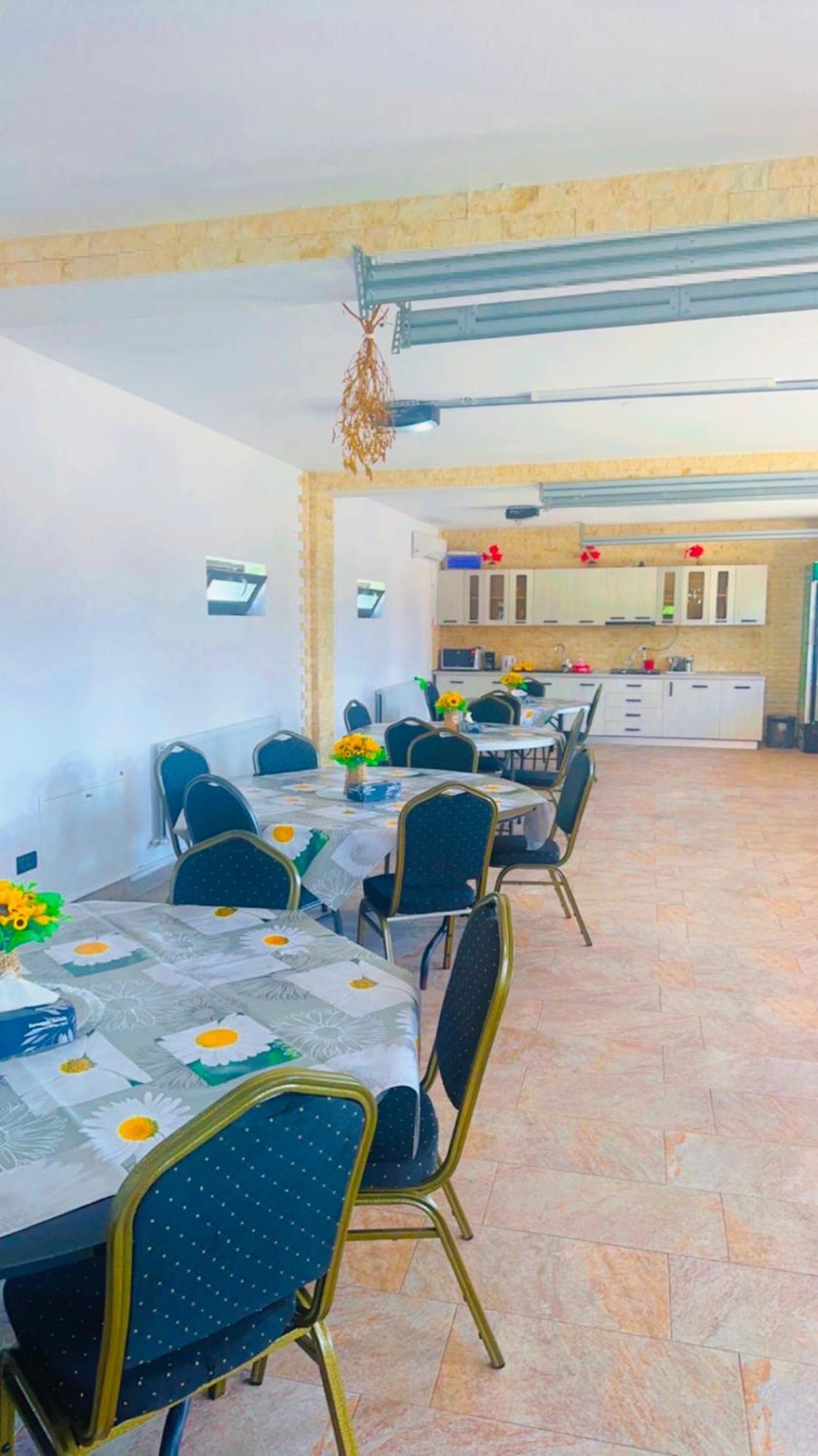 Casa Erk Acomodação com café da manhã Călimăneşti Exterior foto