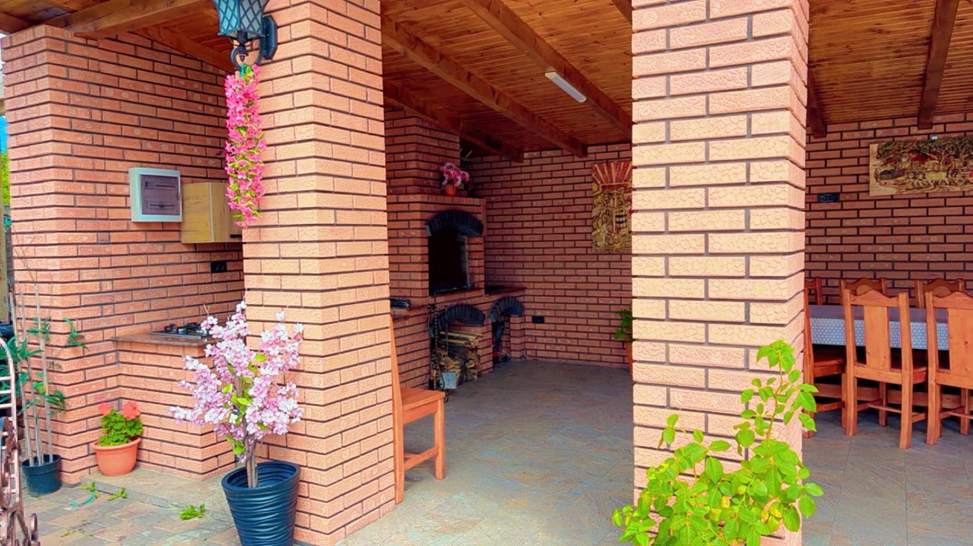 Casa Erk Acomodação com café da manhã Călimăneşti Exterior foto